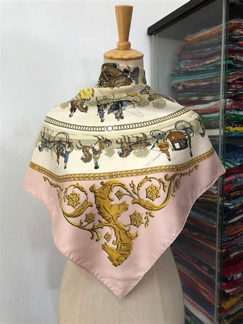 la promenade de longchamps vintage scarf knockoffs